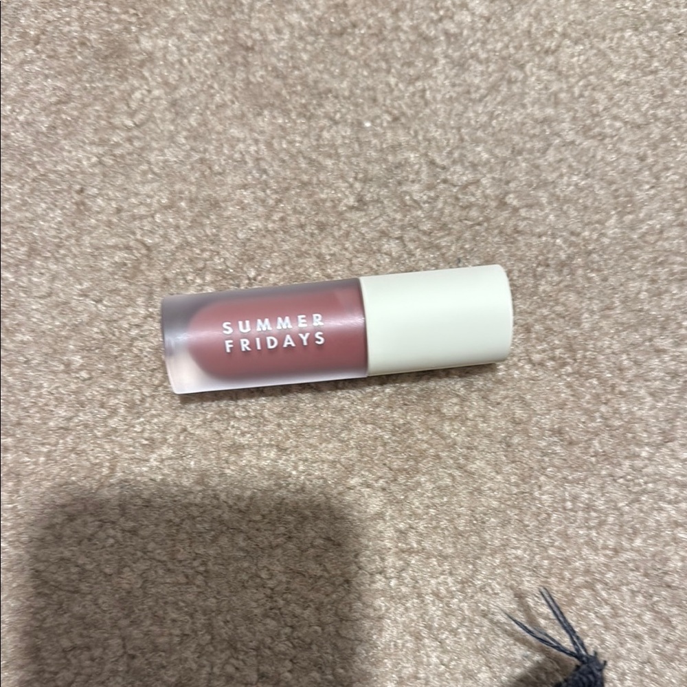 Summer Fridays Pink Lip oil in soft mauve